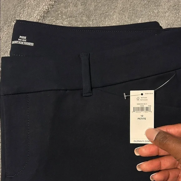 Old Navy Women's Navy Pixie Pants - Picture 2 of 3